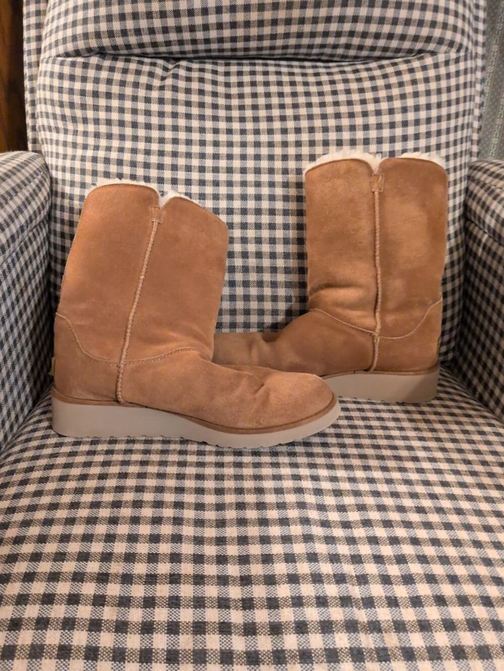 Women's Koolaburra by UGG boots size 9 light brown - Picture 5 of 5